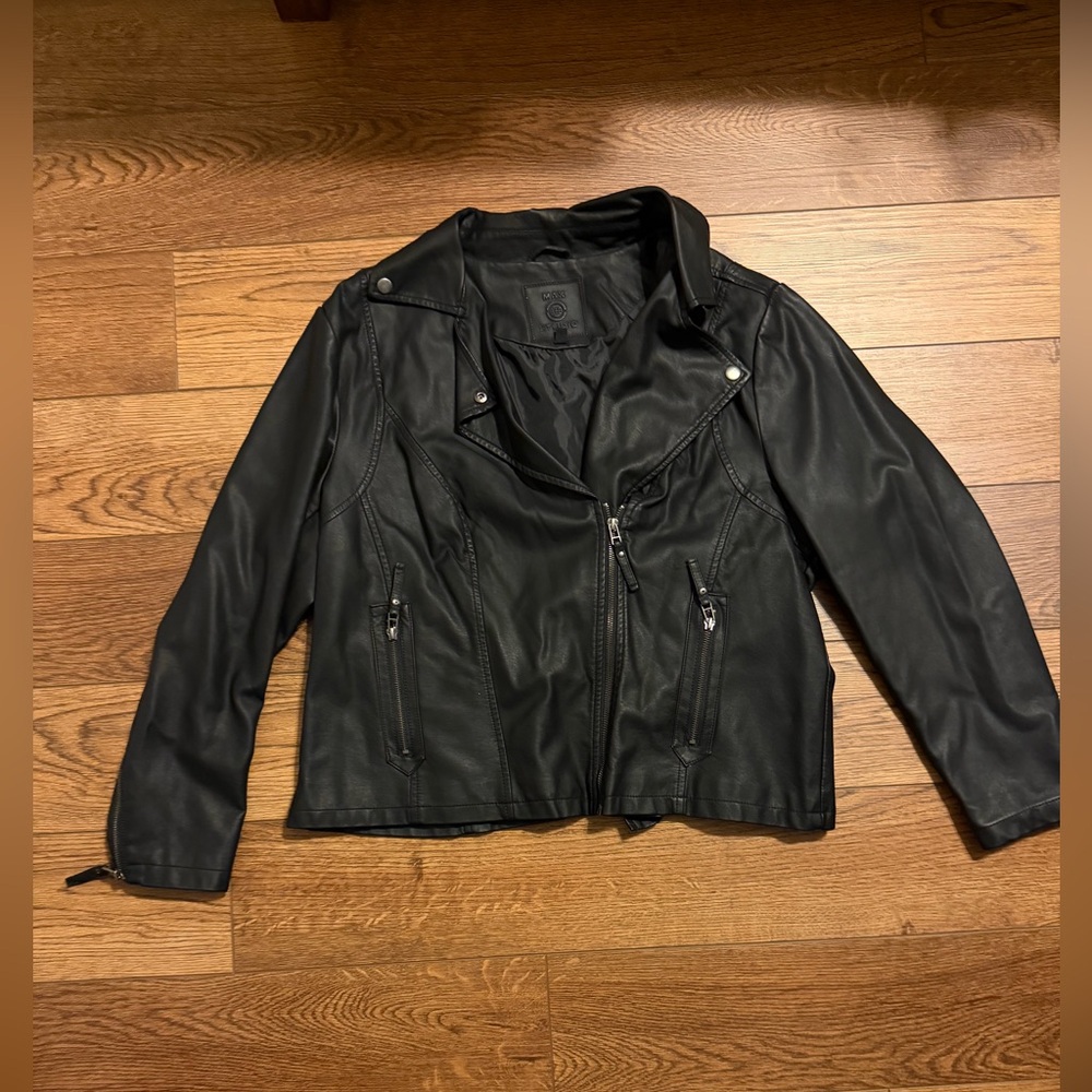 Max Studio Womens Black‎ Faux Leather Moto Biker Jacket Size L